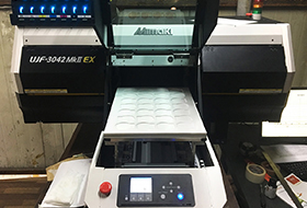 UJF-3042 MkII EX для изготовления спортивных медалей и наград