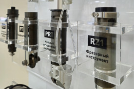 Демонстрационный стенд с рабочими инструментами iECHO