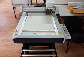 Мал, да удал! Запускаем режущий плоттер Mimaki CFL-605RT