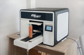 УФ-принтер ARK-JET UV 2942 для изготовления сувениров фанатам рыбалки