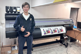 Экосольвентник Mimaki JV100 установлен в компании Presswall (Москва)