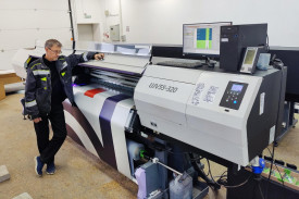 Трехметровый UJV55-320 стал уже восьмым станком Mimaki на заводе "Центртранстехмаш"
