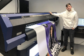УФ-принтер ARK-JET UV 1803 пополнил базу типографии Yuppieprint (Москва)