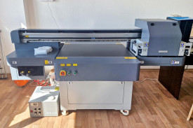 ARK-JET UV6090 G5i установлен на сувенирном производстве в Красноярском крае