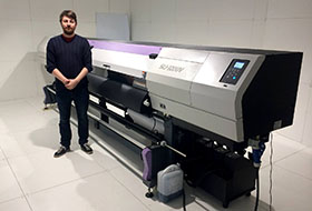 УФ-технологии Mimaki для печати выставочной графики