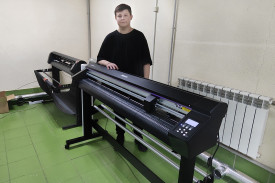 Режущий плоттер Mimaki CG-130AR установлен в РПК "КЭС-принт" из Курска