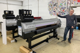 Уже четыре УФ-принтера Mimaki UJV100 в московской типографии Pressroll!