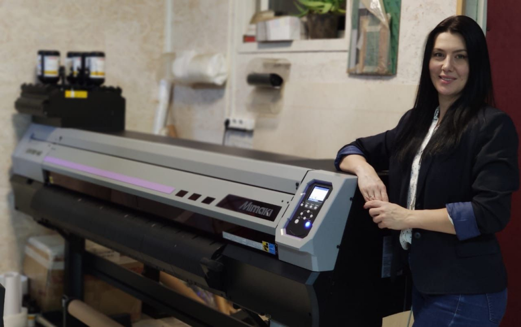 Виктория Винокурова: «Рулонный УФ-принтер Mimaki UJV100-160 предоставил нам широчайшие возможности для творчества»