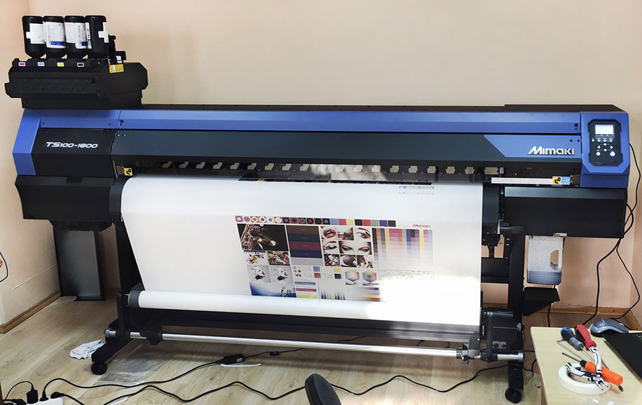 Печатающие головки Mimaki TS100-1600 с переменным объемом капли гарантируют исключительную детализацию и профессиональное качество печати по доступной цене