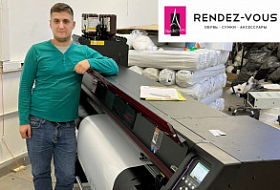 УФ-принтер Mimaki UCJV300 на производстве сумок и аксессуаров Rendez-Vous