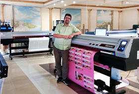 Уже третья повторная исталляция Mimaki UJV100
