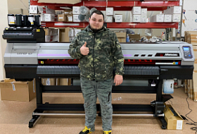 Инсталляция Mimaki UJV100 на рекламном производстве в Королеве