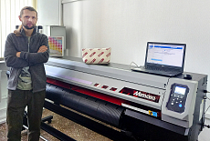 "Полиграф-Центр" из Прокопьевска усиливается новеньким Mimaki UJV100