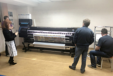 Инсталляция Mimaki Tx300P-1800 на производстве дизайнера Натальи Душегреи