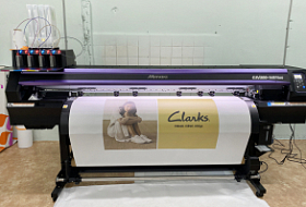 Mimaki CJV300 Plus и ламинатор MEFU для оформления сетевой розницы