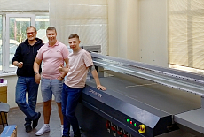 Инсталляция планшетного УФ-принтера SPRINTER TC-CF2513 в компании ORGPLEX