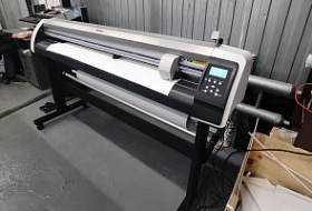 Mimaki CG-130SRIII для производства стикеров в РПК Екатеринбурга